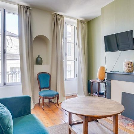 Charming Apartment In The Heart Of บอร์โด ภายนอก รูปภาพ