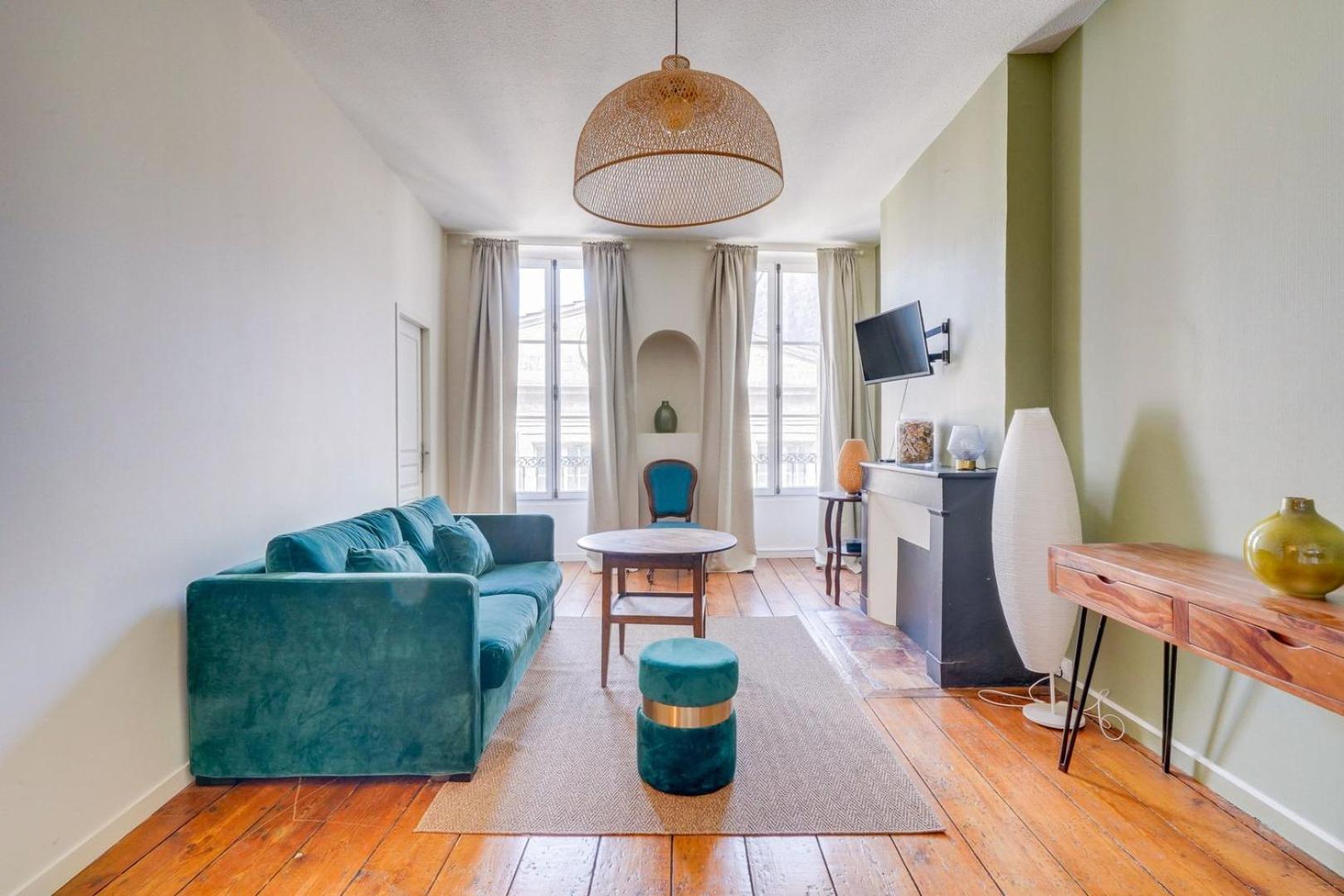 Charming Apartment In The Heart Of บอร์โด ภายนอก รูปภาพ